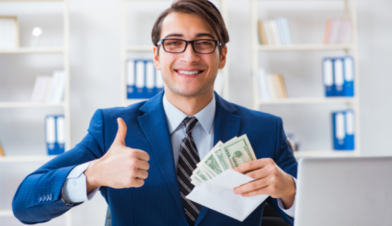 5 Tips to Land a Paid Speaking Gig