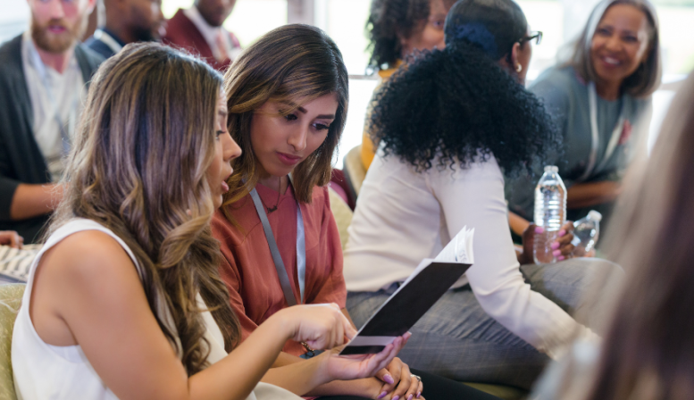 7 Tips to Develop a Brand via Public Speaking