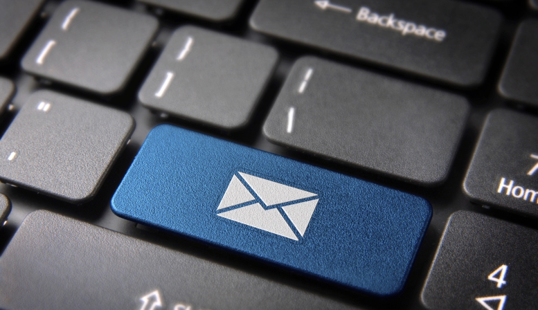 How to Reach Out to Event Organizers and Pitch Yourself