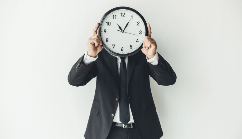 Balancing a Full-Time Job and a Speaking Career: Tips for Time Management
