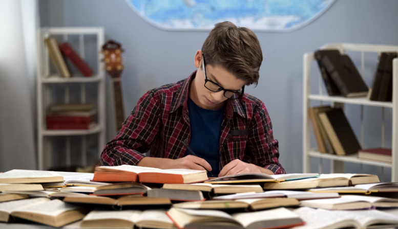 Enhancing Your Speech Writing Skills as a Student: The Key to Powerful Public Speaking