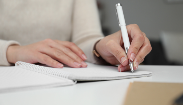 How to Write an Informative Speech in 12 Easy Steps