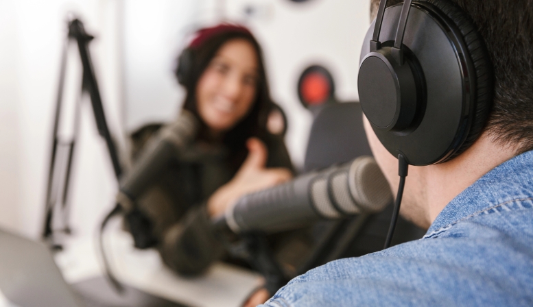 Turn Podcast Interviews Into Public Speaking Opportunities