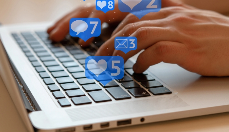 Using Social Media to Get Discovered as a Speaker