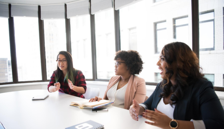 It ain't over ‘till it's over: How to expertly end a panel discussion