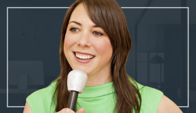 World of Speakers E.37: Angela Lussier | Gaining confidence to get on stage and get paid